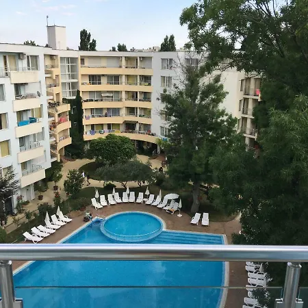 Pool View Family 70m From The Beach In Yassen Holiday Village Apartament